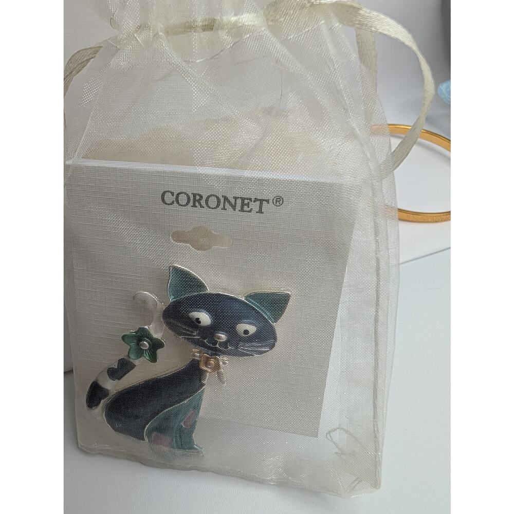 Coronet Vintage Style Blue Enamel Cat Brooch Pin with Flower Detail